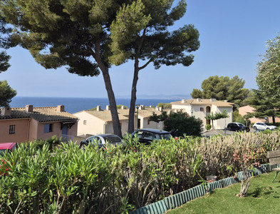 French property for sale in Saint-Raphaël, Var - €488,800 - photo 6