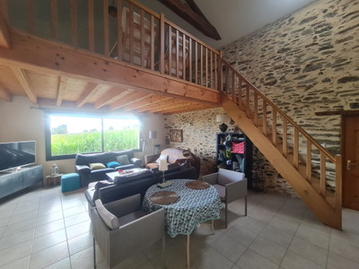 French property for sale in Le Busseau, Deux-Sèvres - €333,900 - photo 4