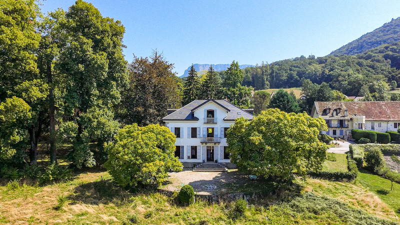 Maison à vendre à Annecy, Haute-Savoie - 3.885.000 € - photo 1