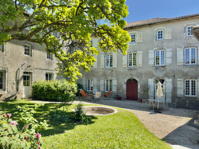 Maison à vendre à Châlus, Haute-Vienne, Limousin, avec Leggett Immobilier