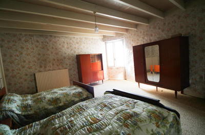 French property for sale in Tusson, Charente - €66,600 - photo 5