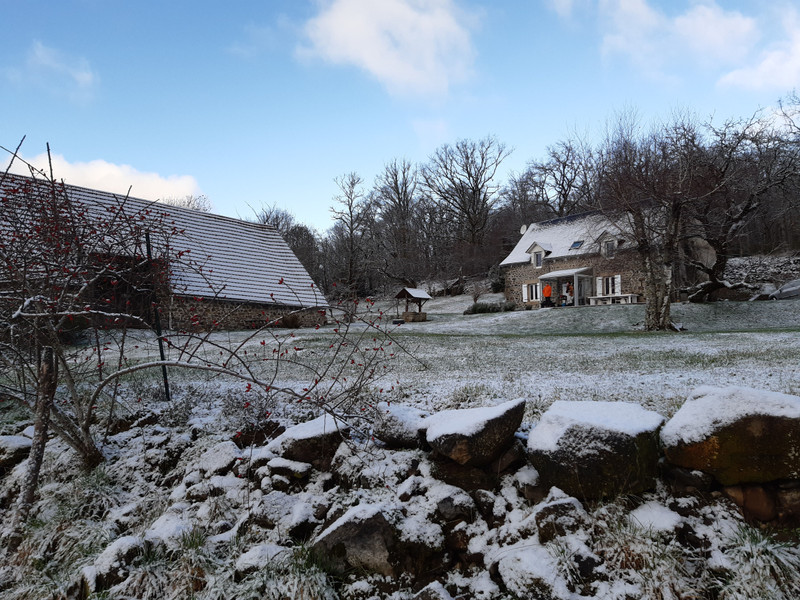 French property for sale in Bort-les-Orgues, Corrèze - €599,999 - photo 2