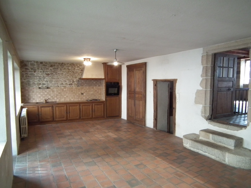 French property for sale in Auzances, Creuse - €64,900 - photo 7