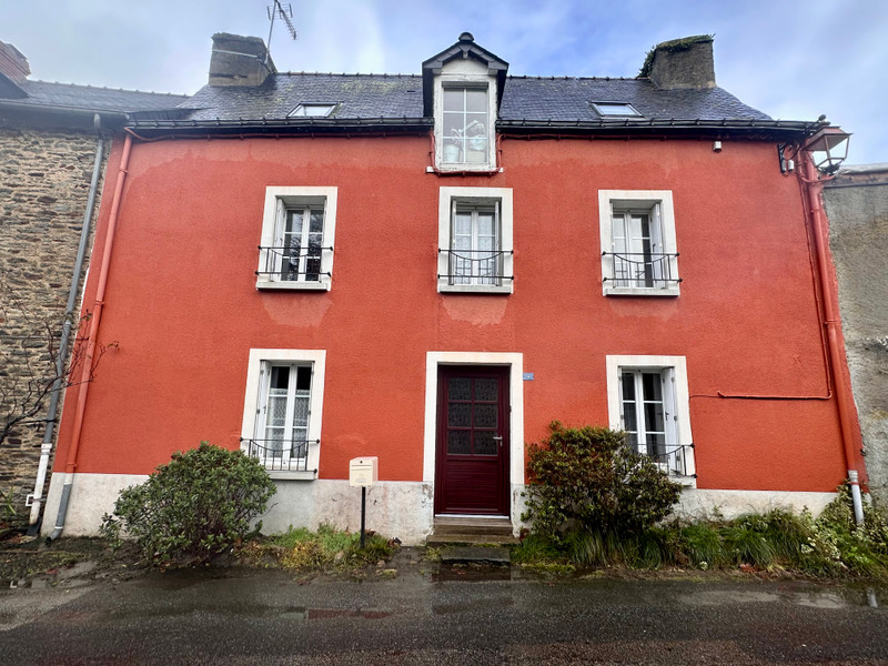 French property for sale in Josselin, Morbihan - €262,500 - photo 0