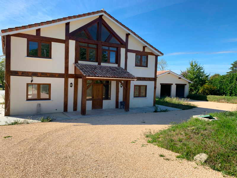 French property for sale in Miramont-de-Guyenne, Lot-et-Garonne - &#8364;425,000 - photo 2