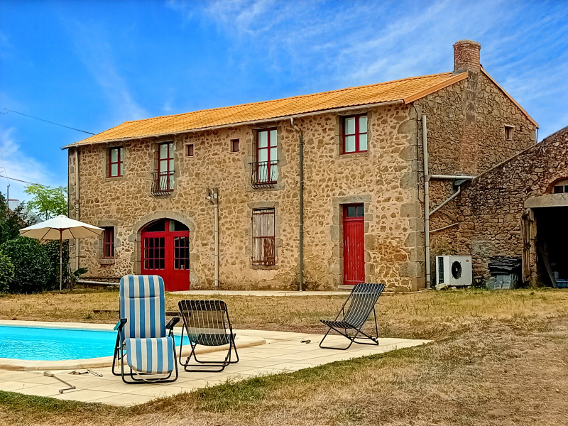 French property for sale in Geay, Deux-Sèvres - €1,170,212 - photo 10