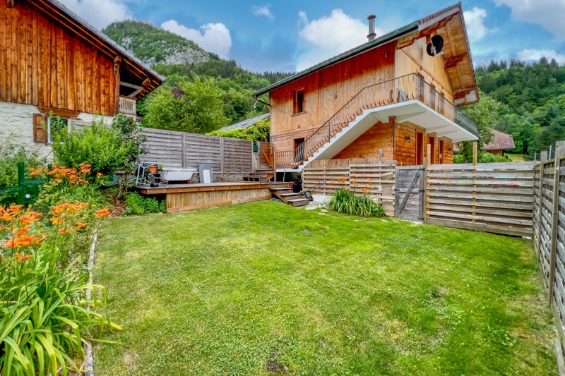 Ski property for sale in Morzine - €325,000 - photo 9