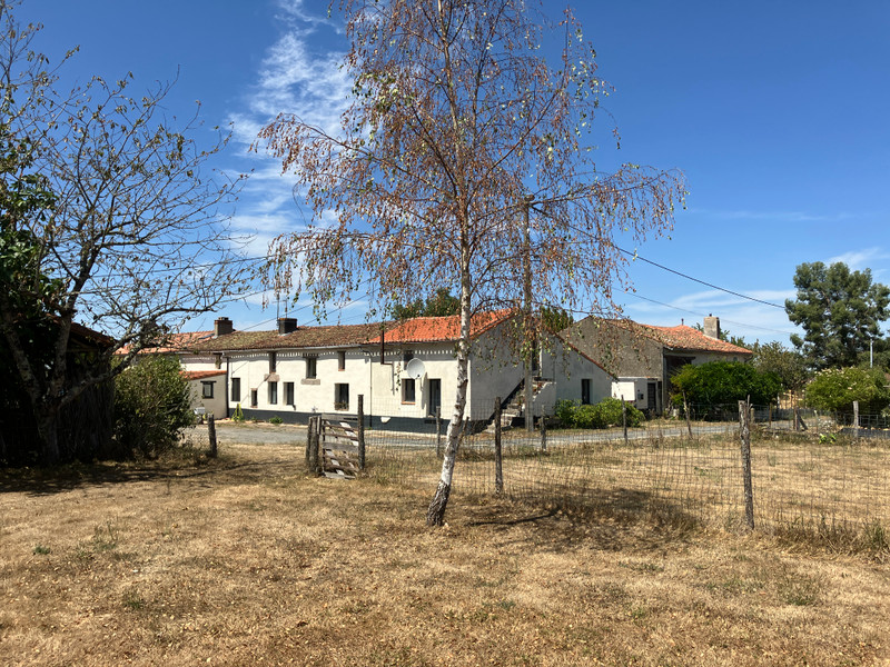 French property for sale in Millac, Vienne - €199,950 - photo 7