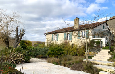 Maison à vendre à Juignac, Charente, Poitou-Charentes, avec Leggett Immobilier