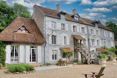 chateau for sale in Centre-Val de Loire