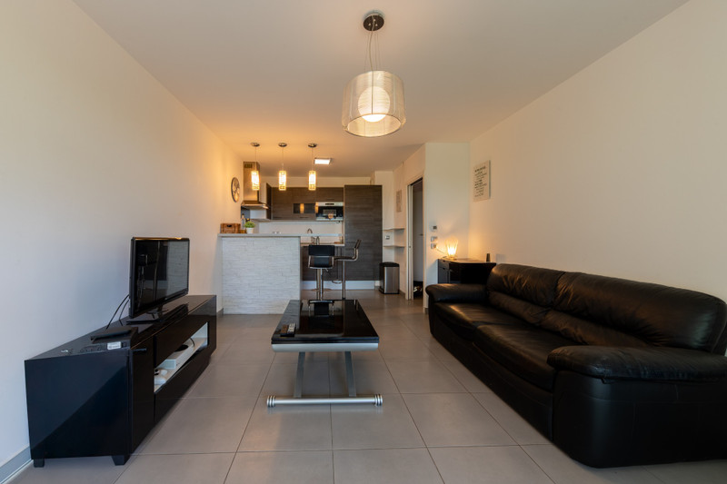 French property for sale in Nice, Alpes-Maritimes - €300,000 - photo 3