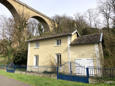French property for sale in L'Isle-Jourdain, Vienne - €61,000 - photo 1