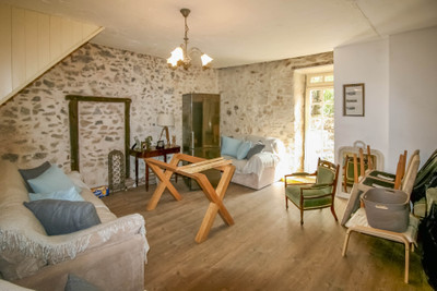 French property for sale in Bussière-Badil, Dordogne - €51,300 - photo 2
