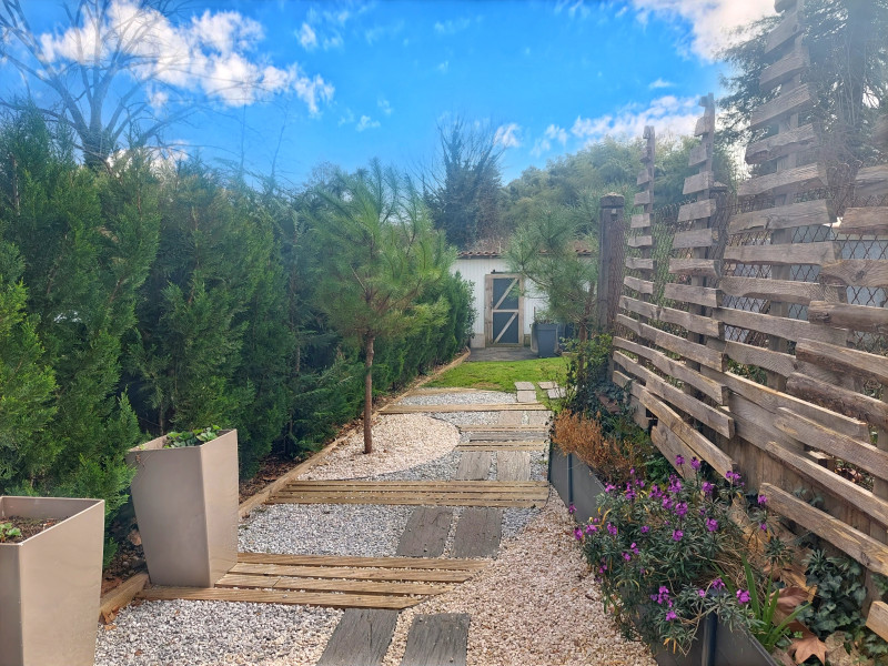 French property for sale in Touvre, Charente - €139,900 - photo 11