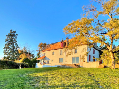 CONTRACT SIGNED - MANOR HOUSE + 2.5 ACRES + IDEAL B&B/GÎTE + COTTAGE & BARN TO RENOVATE + SUPERB MOUNTAIN VIEW