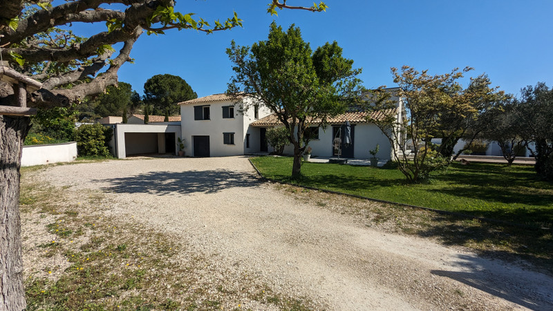 French property for sale in Caumont-sur-Durance, Vaucluse - €848,000 - photo 10