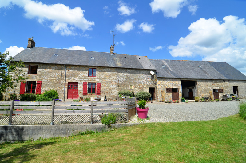 House in Domfront Orne OFFER ACCEPTED Lovely equestrian property