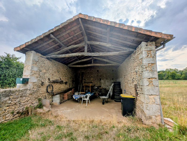 French property for sale in Anché, Vienne - €72,000 - photo 7