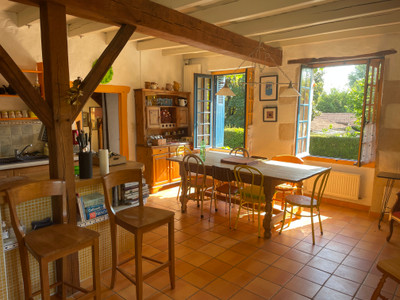 French property for sale in Queaux, Vienne - €267,500 - photo 2