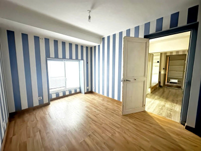 French property for sale in Angoulême, Charente - €270,000 - photo 2