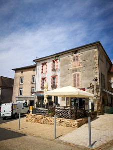 French property for sale in Châlus, Haute-Vienne - €206,000 - photo 2