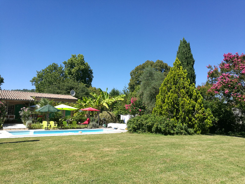 French property for sale in Clairac, Lot-et-Garonne - €299,000 - photo 3