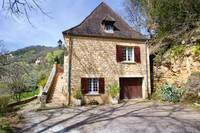 French property, houses and homes for sale in Beynac-et-Cazenac Dordogne Aquitaine