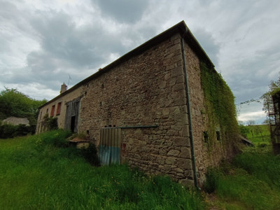 French property for sale in Auzances, Creuse - €82,500 - photo 3