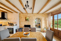 Propriété à vendre à Simeyrols, Dordogne - 298 000 € - photo n°6
