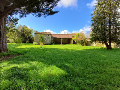 French property for sale in Fouqueure, Charente - €150,710 - photo 2