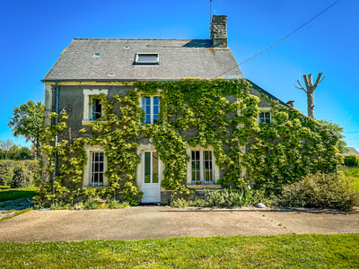 French property for sale in Rauville-la-Place, Manche - €256,800 - photo 1