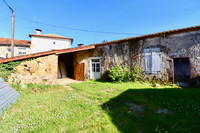 Propriété à vendre à Écuras, Charente - 62 600 € - photo n°2