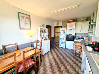 French property for sale in Soucé, Mayenne - €125,000 - photo 2