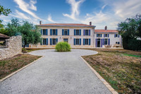 chateau for sale in Bernay-Saint-Martin Charente-Maritime Poitou_Charentes