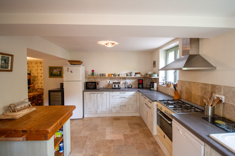 French property for sale in Richelieu, Indre-et-Loire - €375,000 - photo 3
