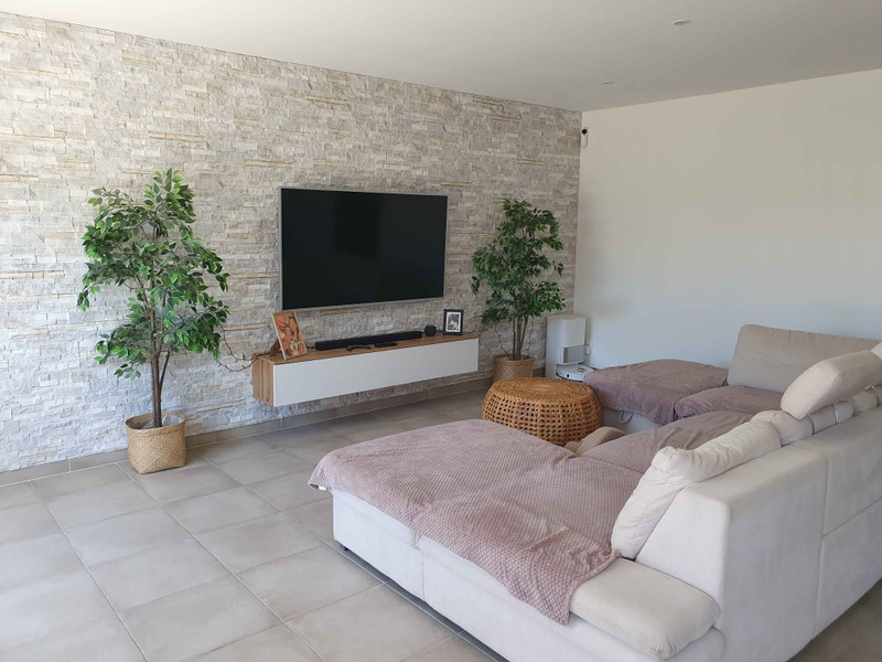 French property for sale in Avignon, Vaucluse - €498,000 - photo 3