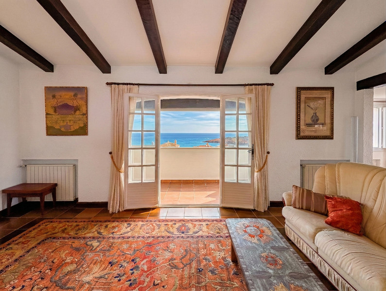 French property for sale in Saint-Raphaël, Var - €1,349,000 - photo 7