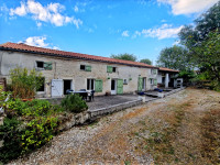 Propriété à vendre à Fouquebrune, Charente - 181 000 € - photo n°2