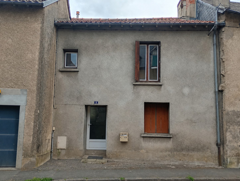 French property for sale in Montmorillon, Vienne - €31,600 - photo 1