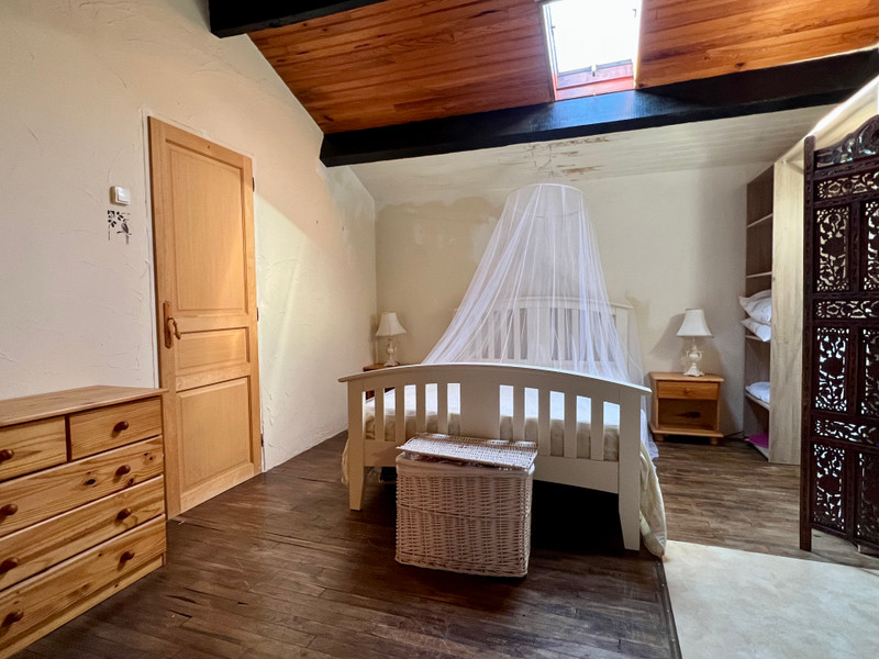 French property for sale in Juillé, Charente - &#8364;154,025 - photo 5