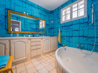 Propriété à vendre à Beaucaire, Gard - 895 000 € - photo n°10