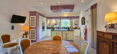 French property for sale in Maule, Yvelines - €850,000 - photo 4