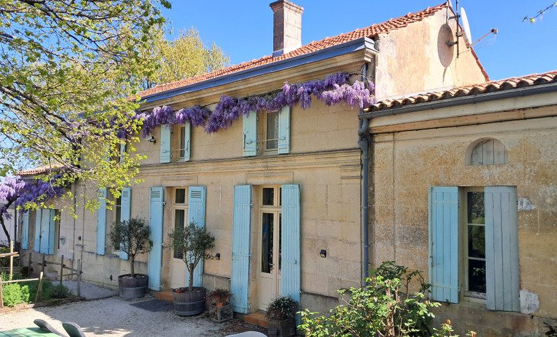 French property for sale in Saint-Ciers-de-Canesse, Gironde - €646,600 - photo 3