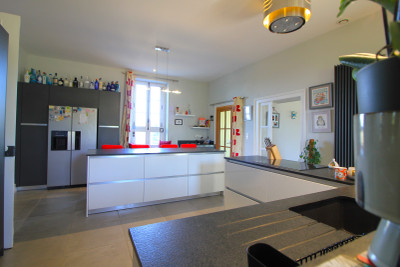 French property for sale in Marseillette, Aude - €820,000 - photo 3
