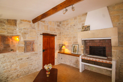 French property for sale in Fenioux, Charente-Maritime - €272,850 - photo 5