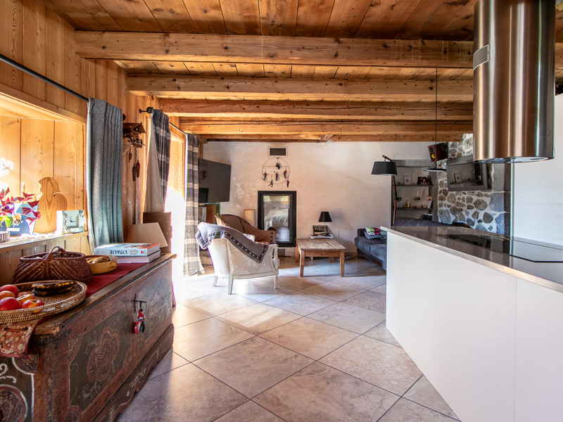 Ski property for sale in Les Carroz - €875,000 - photo 10