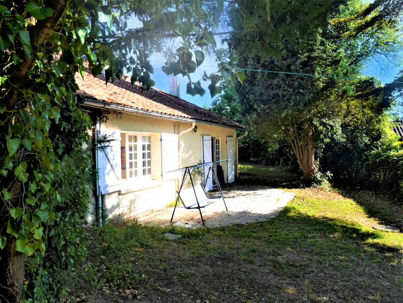 Propriété à vendre à Montmoreau, Charente - 165 000 €