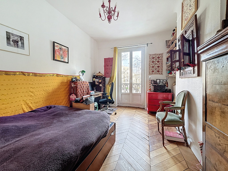French property for sale in Paris, Paris - €720,000 - photo 8