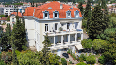 Appartement à vendre à Hyères, Var, PACA, avec Leggett Immobilier