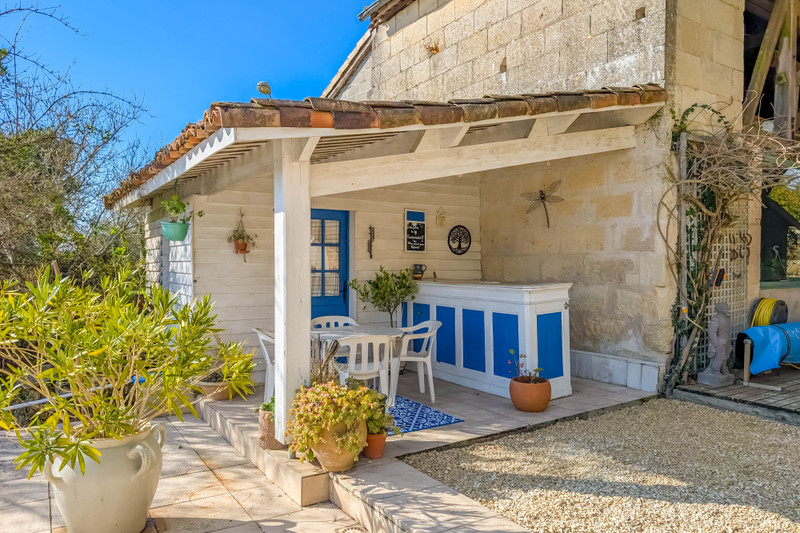 French property for sale in Montlieu-la-Garde, Charente-Maritime - €299,000 - photo 1